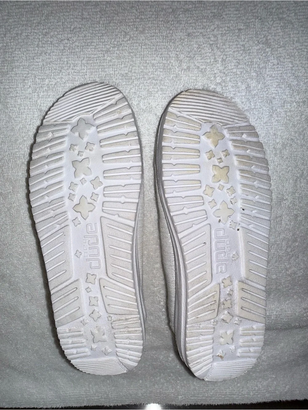 Hey Dude Wendy Youth Glitter Casual Slip-On Shoes Off-White Size Y2